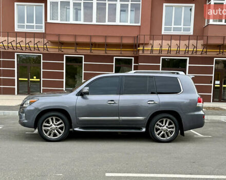 Лексус ЛХ, объемом двигателя 0 л и пробегом 240 тыс. км за 36000 $, фото 13 на Automoto.ua