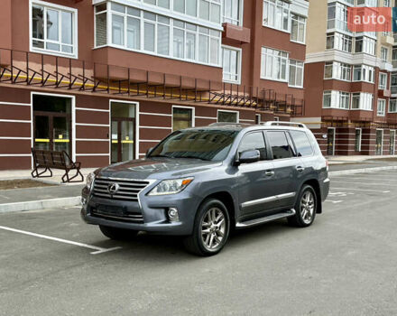 Лексус ЛХ, объемом двигателя 0 л и пробегом 240 тыс. км за 36000 $, фото 14 на Automoto.ua