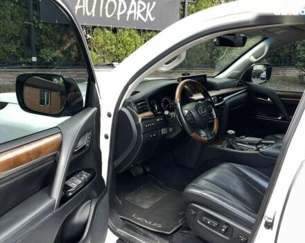 Лексус ЛХ, объемом двигателя 4.5 л и пробегом 208 тыс. км за 52200 $, фото 14 на Automoto.ua