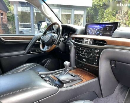 Лексус ЛХ, объемом двигателя 4.5 л и пробегом 208 тыс. км за 52200 $, фото 24 на Automoto.ua