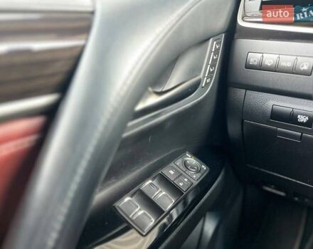 Лексус ЛХ, объемом двигателя 5.7 л и пробегом 128 тыс. км за 62000 $, фото 30 на Automoto.ua