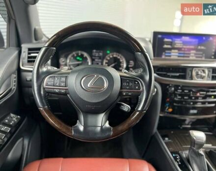 Лексус ЛХ, объемом двигателя 5.7 л и пробегом 128 тыс. км за 62000 $, фото 21 на Automoto.ua