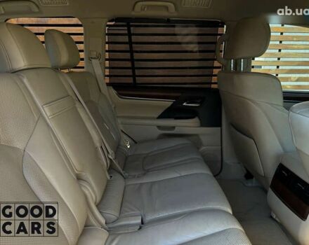 Лексус ЛХ, объемом двигателя 4.5 л и пробегом 157 тыс. км за 56500 $, фото 13 на Automoto.ua