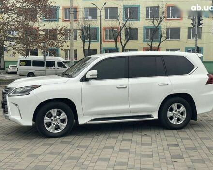 Лексус ЛХ, объемом двигателя 4.5 л и пробегом 143 тыс. км за 61700 $, фото 13 на Automoto.ua