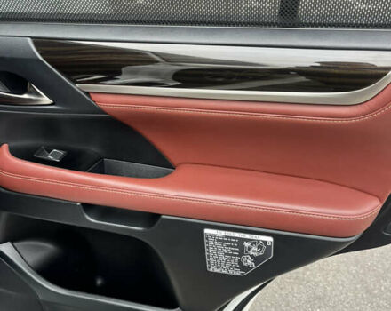 Лексус ЛХ, об'ємом двигуна 4.5 л та пробігом 119 тис. км за 63000 $, фото 11 на Automoto.ua