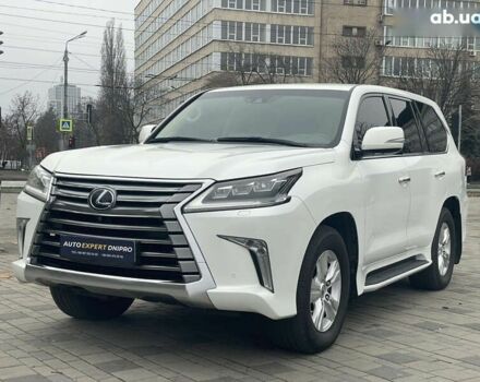 Лексус ЛХ, объемом двигателя 4.5 л и пробегом 143 тыс. км за 61700 $, фото 1 на Automoto.ua