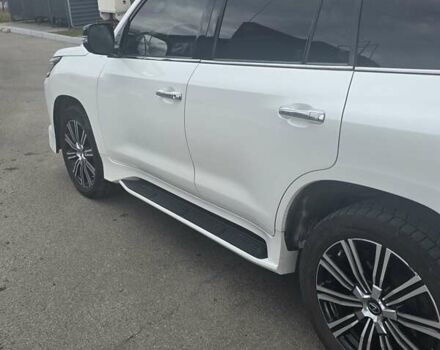 Лексус ЛХ, об'ємом двигуна 5.7 л та пробігом 190 тис. км за 61000 $, фото 6 на Automoto.ua