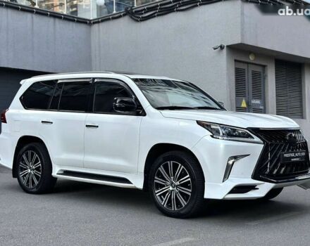 Лексус ЛХ, объемом двигателя 5.7 л и пробегом 118 тыс. км за 83000 $, фото 11 на Automoto.ua
