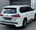Лексус ЛХ, объемом двигателя 5.7 л и пробегом 118 тыс. км за 80000 $, фото 17 на Automoto.ua