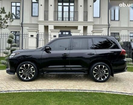 Лексус ЛХ, объемом двигателя 5.7 л и пробегом 27 тыс. км за 95000 $, фото 6 на Automoto.ua