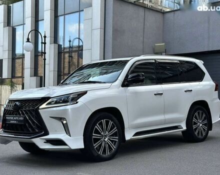 Лексус ЛХ, объемом двигателя 5.7 л и пробегом 118 тыс. км за 80000 $, фото 13 на Automoto.ua