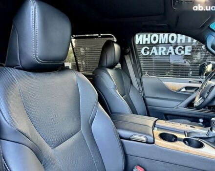 Лексус ЛХ, объемом двигателя 3.4 л и пробегом 45 тыс. км за 115900 $, фото 27 на Automoto.ua