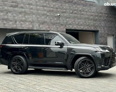 Лексус ЛХ, объемом двигателя 3.5 л и пробегом 28 тыс. км за 135000 $, фото 4 на Automoto.ua