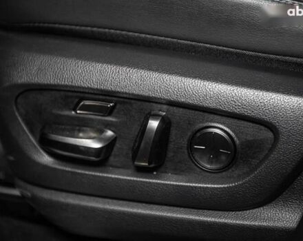 Лексус ЛХ, объемом двигателя 3.4 л и пробегом 46 тыс. км за 117000 $, фото 28 на Automoto.ua