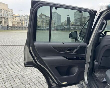 Лексус ЛХ, объемом двигателя 3.4 л и пробегом 47 тыс. км за 111111 $, фото 27 на Automoto.ua