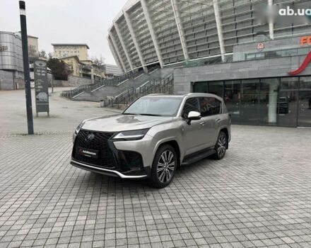 Лексус ЛХ, объемом двигателя 3.4 л и пробегом 47 тыс. км за 111111 $, фото 2 на Automoto.ua
