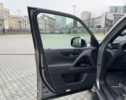 Лексус ЛХ, объемом двигателя 3.4 л и пробегом 47 тыс. км за 111111 $, фото 13 на Automoto.ua