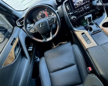 Лексус ЛХ, объемом двигателя 3.4 л и пробегом 45 тыс. км за 115900 $, фото 17 на Automoto.ua