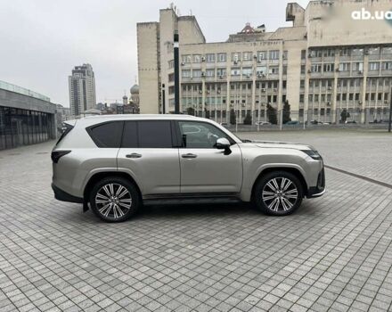 Лексус ЛХ, объемом двигателя 3.4 л и пробегом 47 тыс. км за 111111 $, фото 7 на Automoto.ua