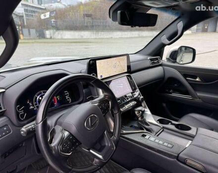 Лексус ЛХ, объемом двигателя 3.4 л и пробегом 47 тыс. км за 111111 $, фото 16 на Automoto.ua