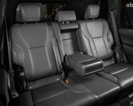 Лексус ЛХ, объемом двигателя 3.4 л и пробегом 46 тыс. км за 117000 $, фото 6 на Automoto.ua