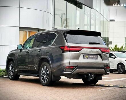 Лексус ЛХ, объемом двигателя 3.4 л и пробегом 30 тыс. км за 121000 $, фото 8 на Automoto.ua