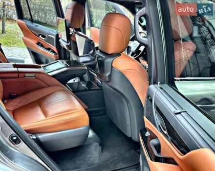 Лексус ЛХ, объемом двигателя 3.45 л и пробегом 27 тыс. км за 125000 $, фото 16 на Automoto.ua