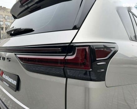 Лексус ЛХ, объемом двигателя 3.4 л и пробегом 47 тыс. км за 111111 $, фото 12 на Automoto.ua