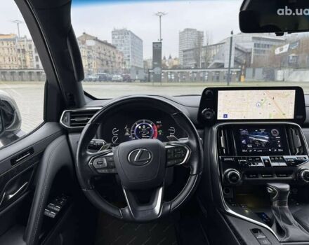 Лексус ЛХ, объемом двигателя 3.4 л и пробегом 47 тыс. км за 111111 $, фото 23 на Automoto.ua