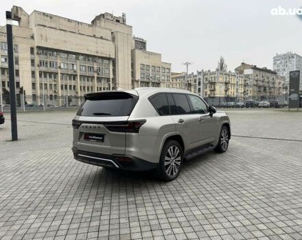 Лексус ЛХ, объемом двигателя 3.4 л и пробегом 47 тыс. км за 111111 $, фото 6 на Automoto.ua