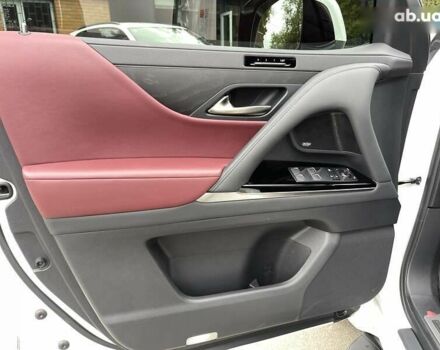 Лексус ЛХ, об'ємом двигуна 3.4 л та пробігом 40 тис. км за 119999 $, фото 12 на Automoto.ua