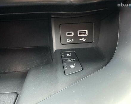 Лексус ЛХ, об'ємом двигуна 3.5 л та пробігом 88 тис. км за 124999 $, фото 14 на Automoto.ua