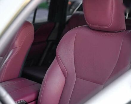 Лексус ЛХ, объемом двигателя 3.4 л и пробегом 137 тыс. км за 91749 $, фото 18 на Automoto.ua