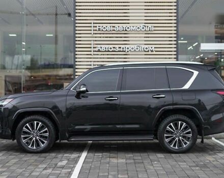 Лексус ЛХ, объемом двигателя 3.4 л и пробегом 42 тыс. км за 122018 $, фото 2 на Automoto.ua