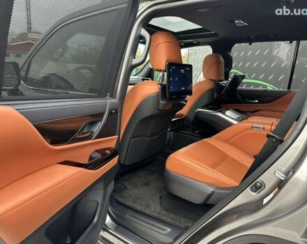 Лексус ЛХ, об'ємом двигуна 3.5 л та пробігом 88 тис. км за 124999 $, фото 19 на Automoto.ua