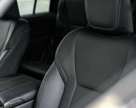 Лексус ЛХ, объемом двигателя 3.5 л и пробегом 29 тыс. км за 130020 $, фото 16 на Automoto.ua