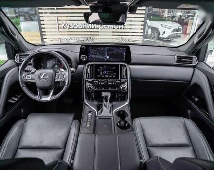 Лексус ЛХ, объемом двигателя 3.4 л и пробегом 42 тыс. км за 117018 $, фото 7 на Automoto.ua