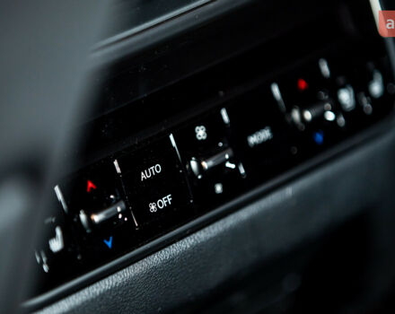 Лексус ЛХ, об'ємом двигуна 3.35 л та пробігом 0 тис. км за 126850 $, фото 16 на Automoto.ua