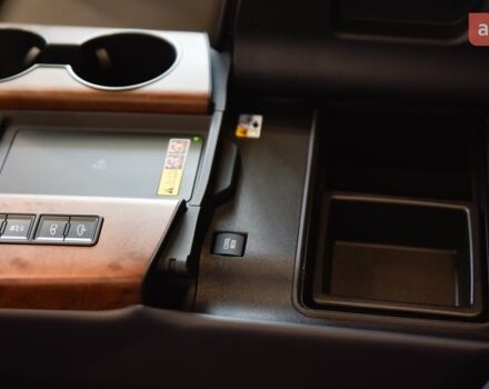 Лексус ЛХ, объемом двигателя 3.35 л и пробегом 0 тыс. км за 135387 $, фото 13 на Automoto.ua