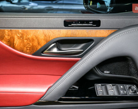 Лексус ЛХ, объемом двигателя 3.35 л и пробегом 0 тыс. км за 134840 $, фото 14 на Automoto.ua