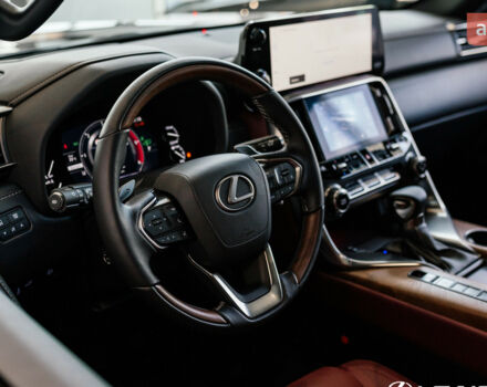 Лексус ЛХ, объемом двигателя 3.35 л и пробегом 0 тыс. км за 134125 $, фото 16 на Automoto.ua