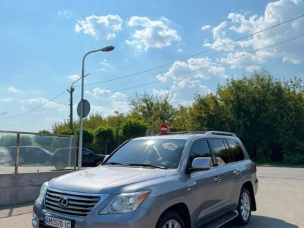 Лексус ЛХ, объемом двигателя 5.7 л и пробегом 278 тыс. км за 27000 $, фото 1 на Automoto.ua