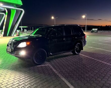 Лексус ЛХ, объемом двигателя 5.7 л и пробегом 140 тыс. км за 28000 $, фото 1 на Automoto.ua