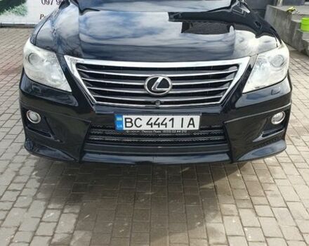 Лексус ЛХ, объемом двигателя 5.66 л и пробегом 250 тыс. км за 29500 $, фото 1 на Automoto.ua
