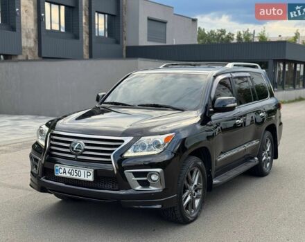 Лексус ЛХ, объемом двигателя 5.7 л и пробегом 250 тыс. км за 47500 $, фото 1 на Automoto.ua