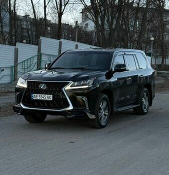 Лексус ЛХ, объемом двигателя 4.5 л и пробегом 60 тыс. км за 74999 $, фото 1 на Automoto.ua
