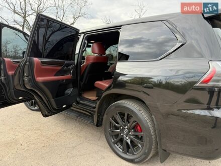 Лексус ЛХ, объемом двигателя 4.46 л и пробегом 94 тыс. км за 81999 $, фото 1 на Automoto.ua