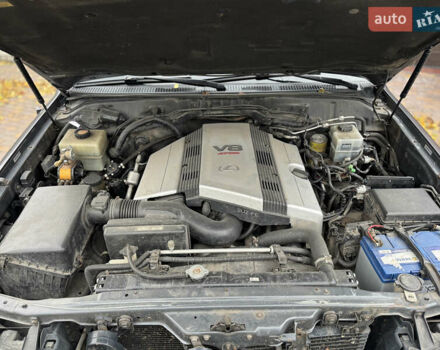 Сірий Лексус ЛХ, об'ємом двигуна 4.66 л та пробігом 220 тис. км за 11000 $, фото 39 на Automoto.ua
