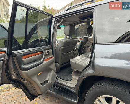 Сірий Лексус ЛХ, об'ємом двигуна 4.66 л та пробігом 220 тис. км за 11000 $, фото 34 на Automoto.ua