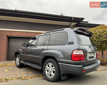 Сірий Лексус ЛХ, об'ємом двигуна 4.66 л та пробігом 220 тис. км за 11000 $, фото 3 на Automoto.ua